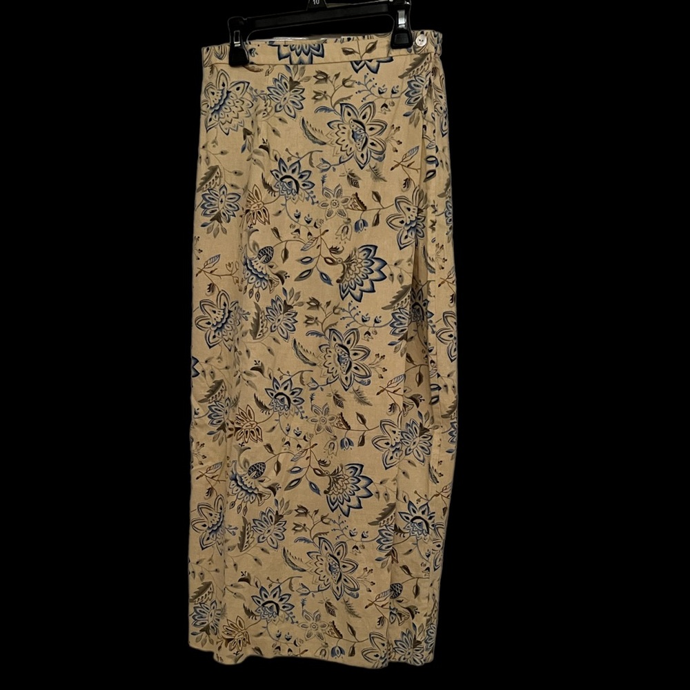 Women's offwhite wrap skirt W/Floral design A67AR1